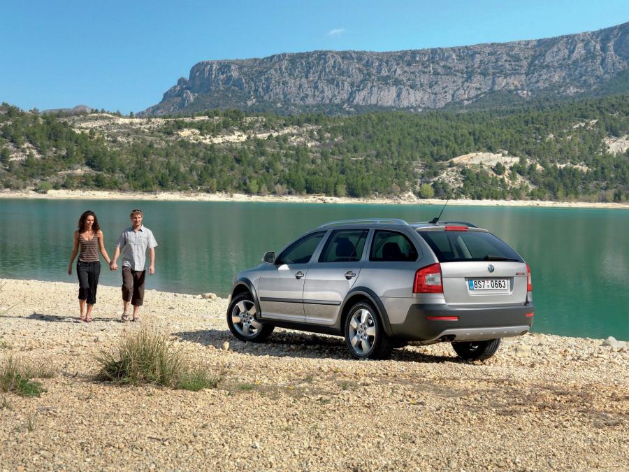  Skoda Octavia Scout 2009 года  (фото 14 из 35)